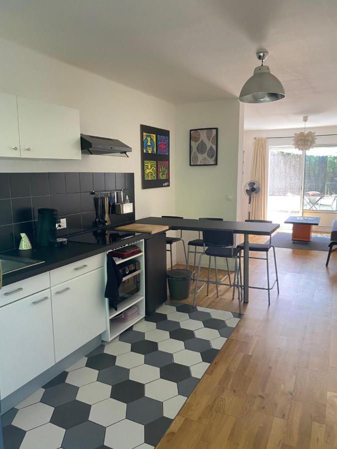 Grand Studio De 38M2 Et Cour Independante De 25M2 Dont Wifi Et Netflix Montpellier Exterior foto